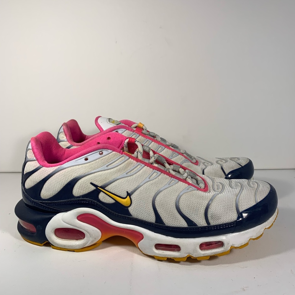 Women’s 10 Air Max